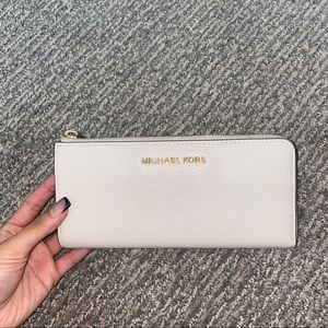 Michael Kors Quarter Zip Wallet